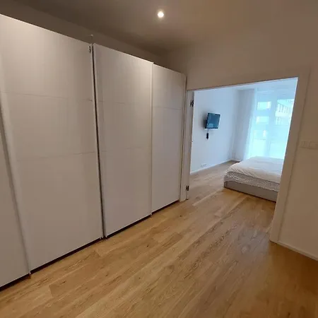 Peaceful Modern Residance Near Center Daire Bratislava